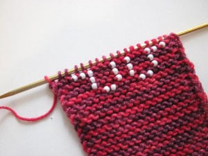 The right side of beaded garter stitch close-up