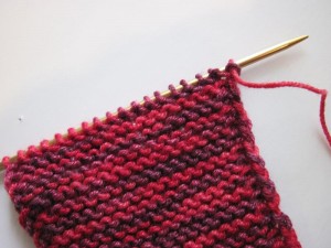 the wrong side of beaded garter stitch closeup